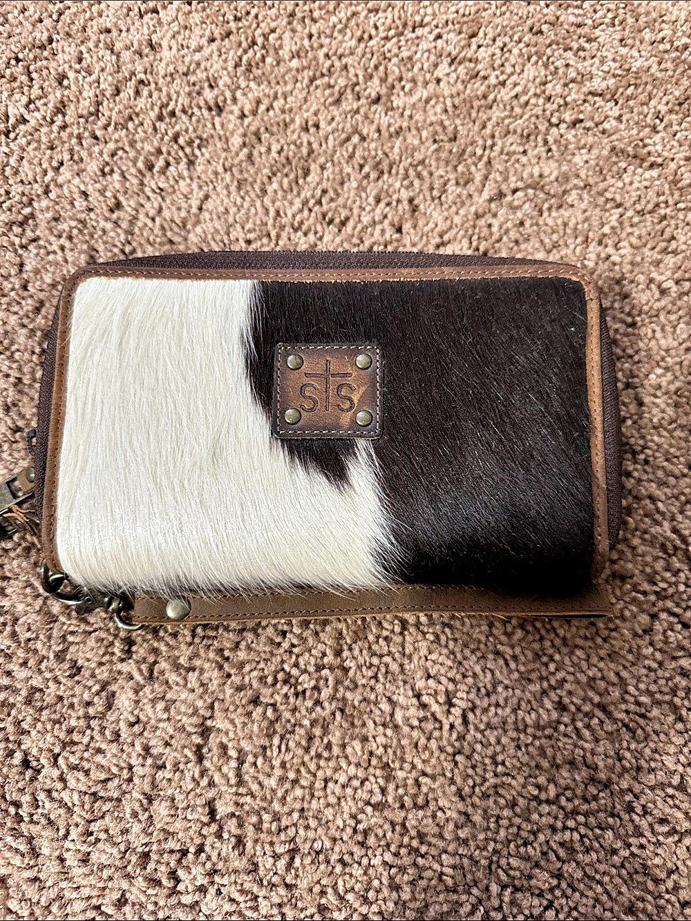 STS Ranchwear Cowhide Bentley Wallet / Wristlet Black & White